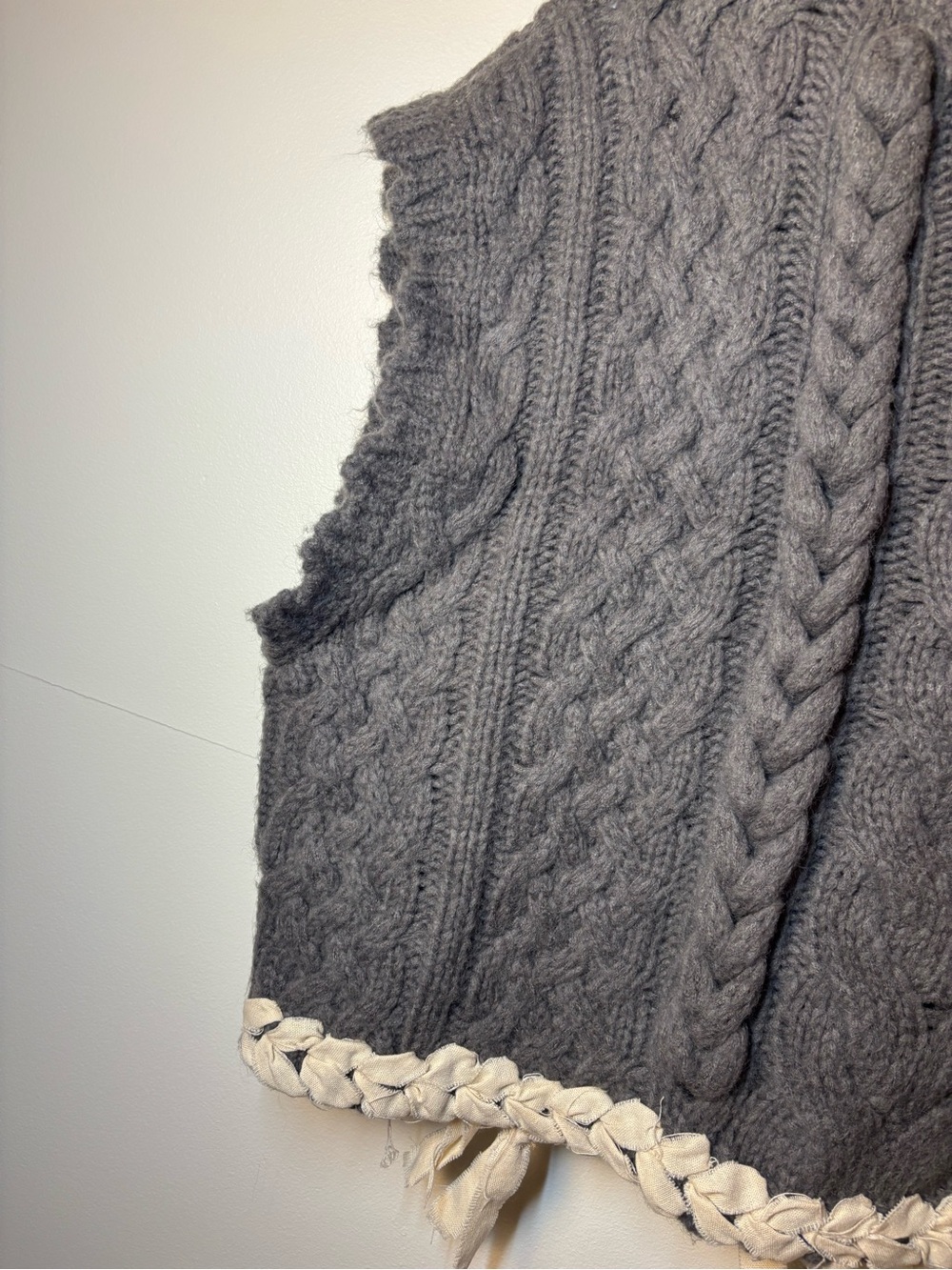 Zara Charcoal Cable-Knit Mock Neck Sleeveless Crew Sweater Vest, size xs-s - Picture 4 of 11